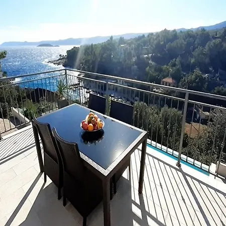 Sunny Hvar 2 - With Pool Lägenhet